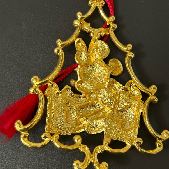 Disney’s Minnie Mouse 3-D Gold Ornament - Picture 6 of 15